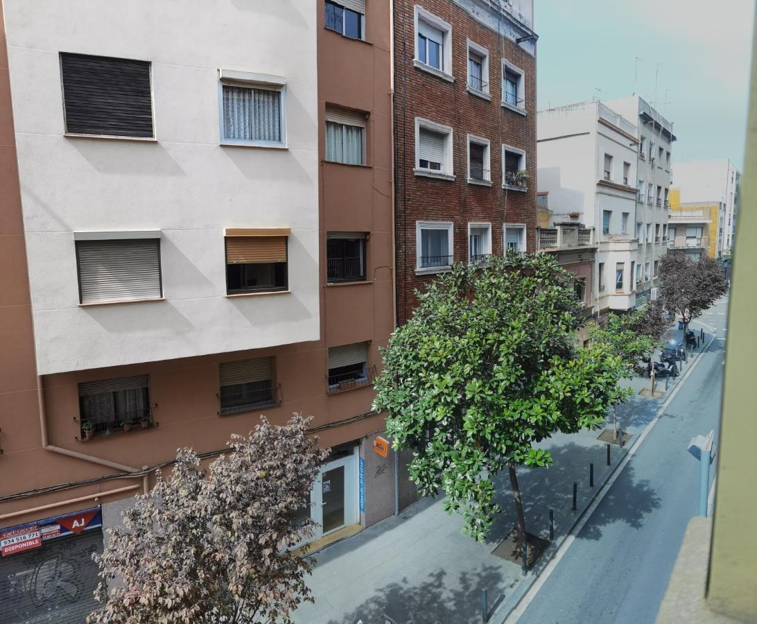Barcelona 2 Habitaciones โอสปิตาเล็ต เดอ โยเบรกัต ภายนอก รูปภาพ