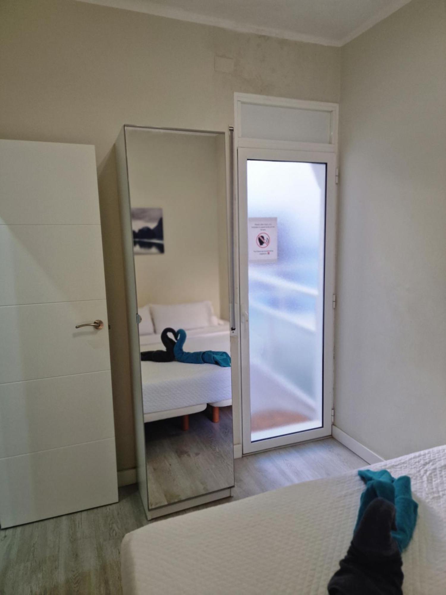 Barcelona 2 Habitaciones โอสปิตาเล็ต เดอ โยเบรกัต ภายนอก รูปภาพ